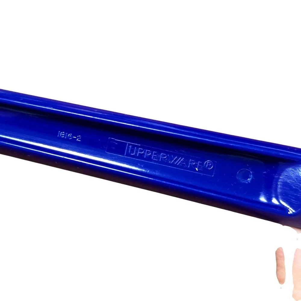Tupperware Cobalt Blue‎ Soup Ladle 1616-2 Vintage Plastic Kitchen Utensil 11.5